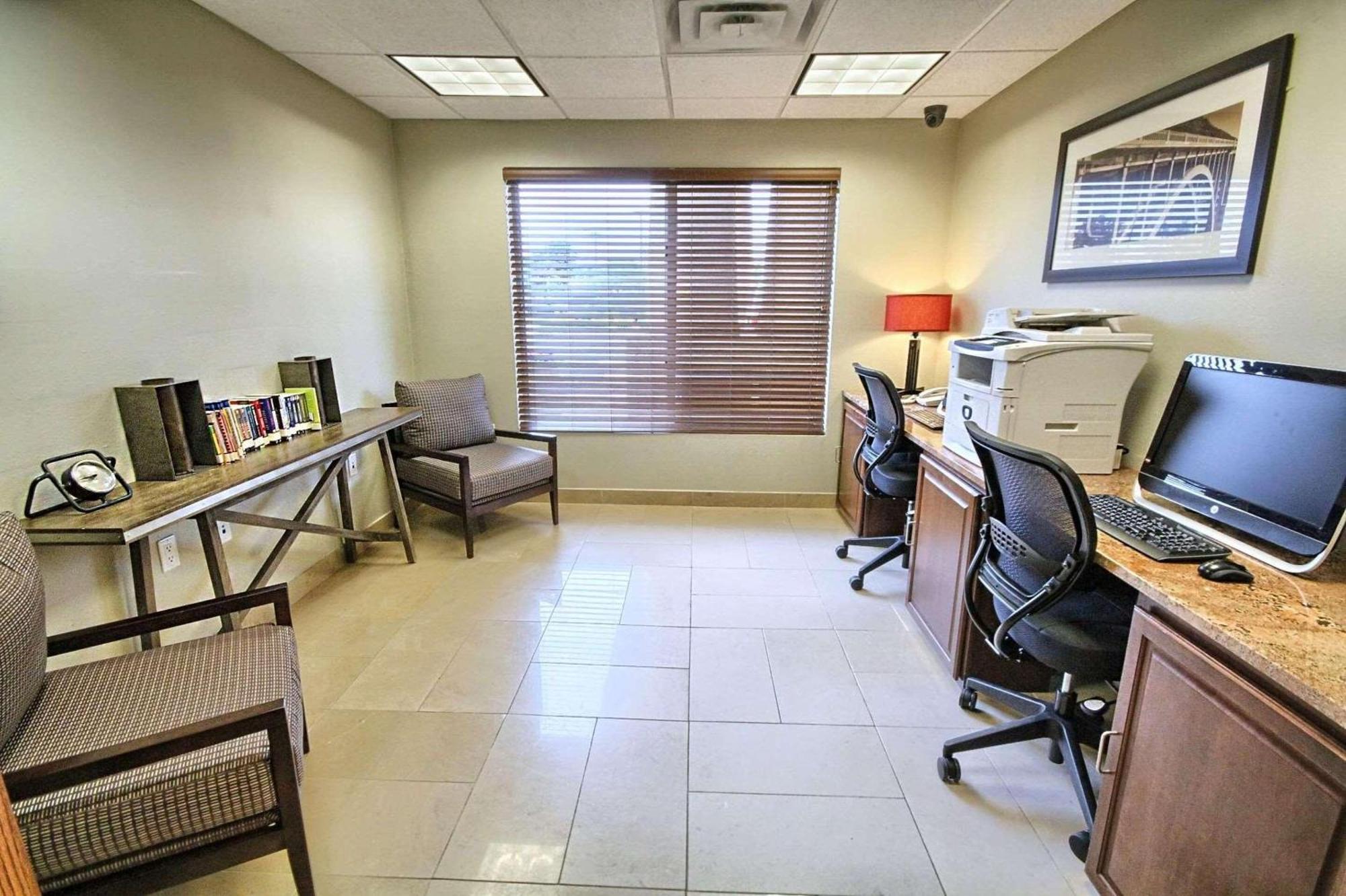 Country Inn & Suites By Radisson, Dearborn, Mi Exteriér fotografie